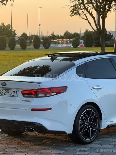 Kia Optima-11