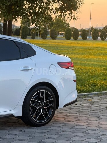 Kia Optima-21