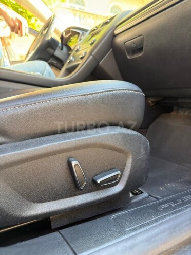 Ford Fusion (North America)-8