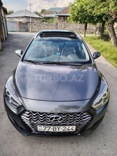 Hyundai i40-2