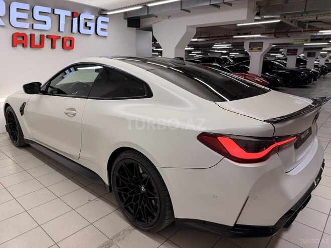 BMW M4-8