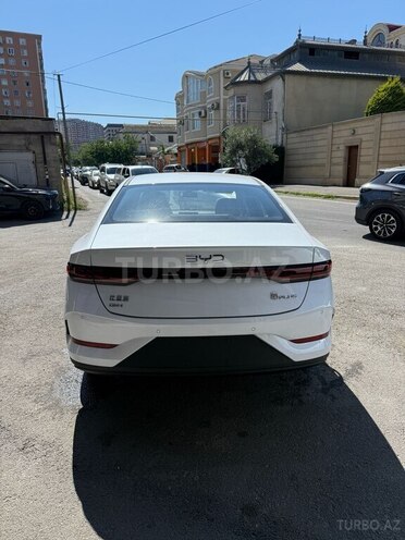 BYD Qin Plus-8