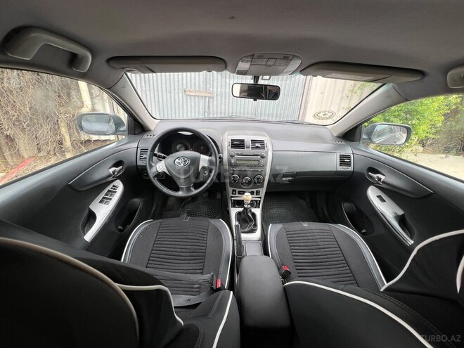 Toyota Corolla-4