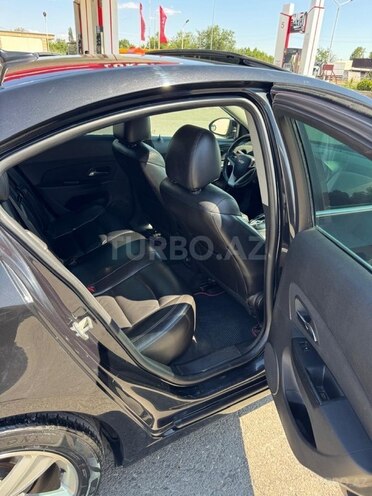 Chevrolet Cruze-10