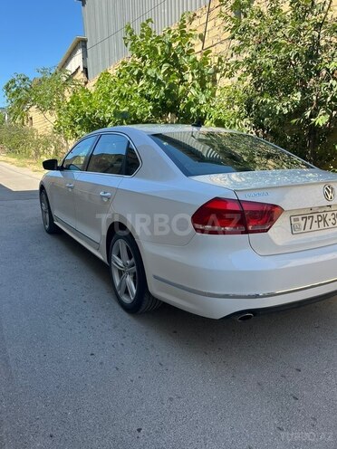 Volkswagen Passat-5
