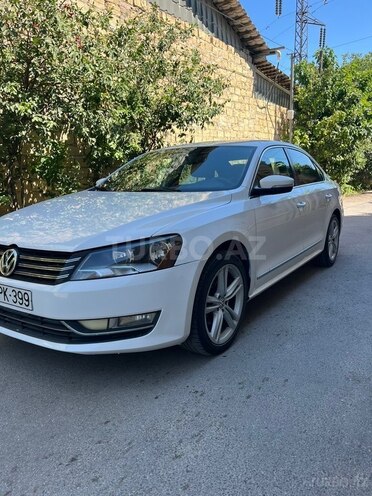 Volkswagen Passat-4