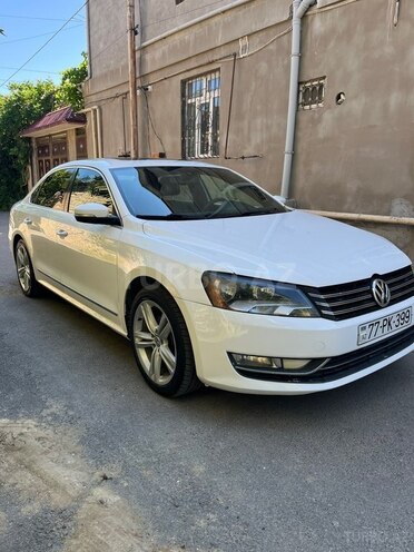 Volkswagen Passat-2