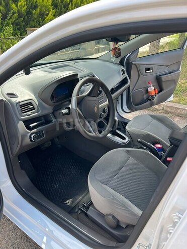 Chevrolet Cobalt-10