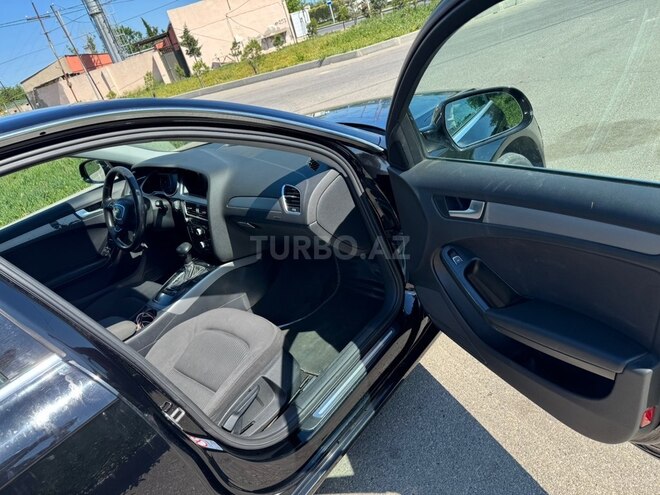 Audi A4-12