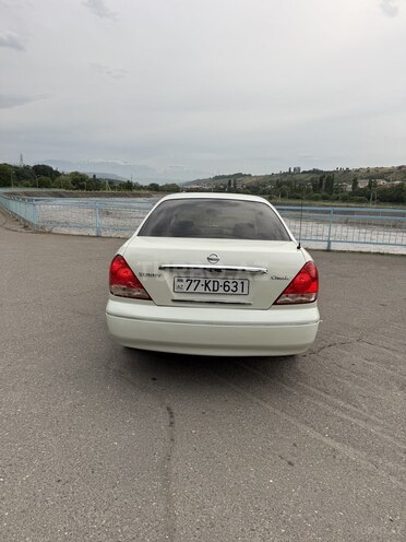 Nissan Sunny-2