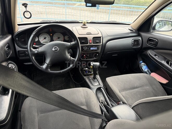 Nissan Sunny-7