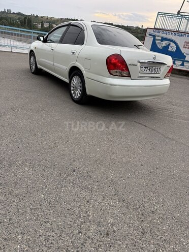 Nissan Sunny-4