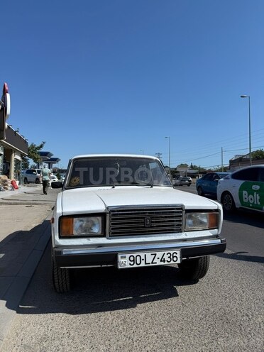 LADA (VAZ) 2107-1