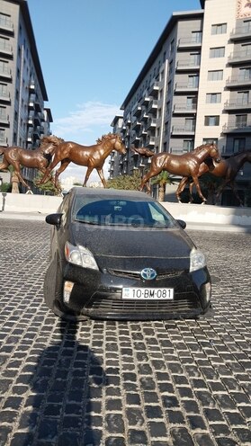 Toyota Prius-2