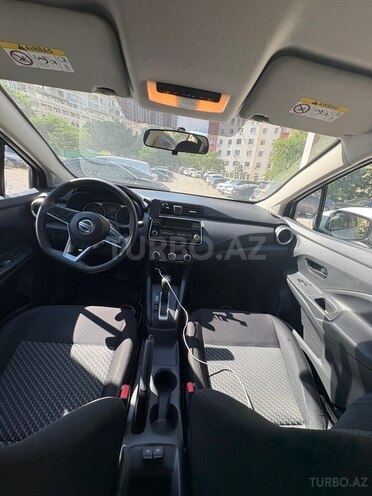 Nissan Sunny-5