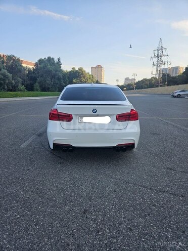 BMW 330-3