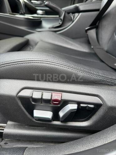 BMW 330-12