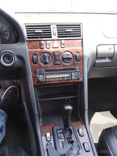 Mercedes C 240-12