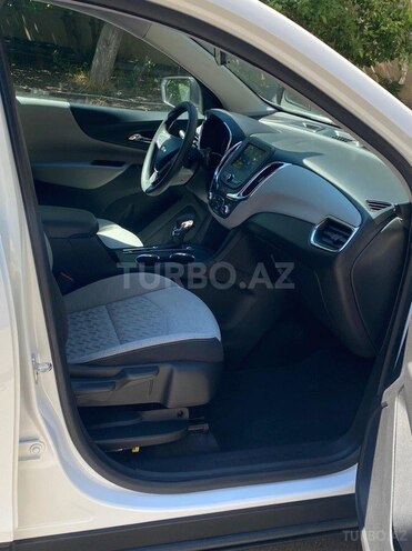 Chevrolet Equinox-12