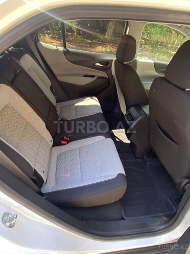 Chevrolet Equinox-4