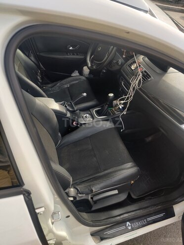 Renault Megane-5