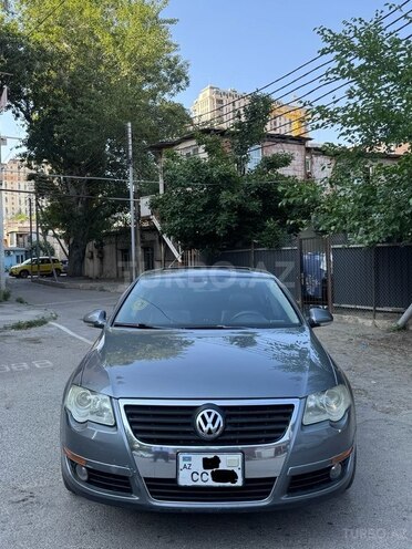 Volkswagen Passat-2