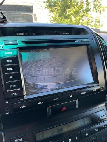 Toyota Land Cruiser-10