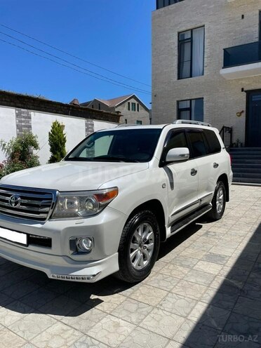 Toyota Land Cruiser-4