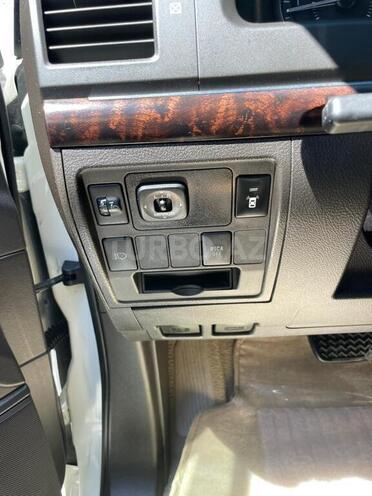 Toyota Land Cruiser-18