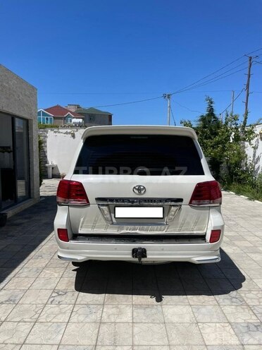 Toyota Land Cruiser-2