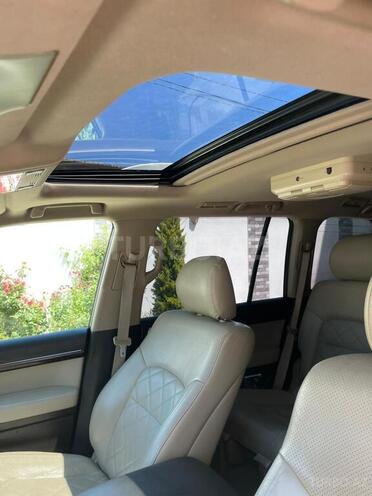 Toyota Land Cruiser-13