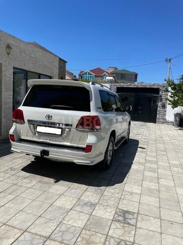 Toyota Land Cruiser-5