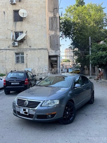 Volkswagen Passat-1