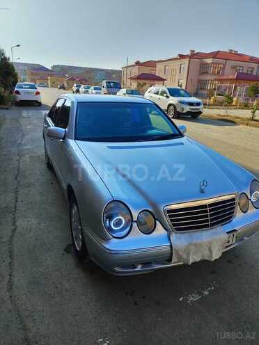Mercedes E 320-2