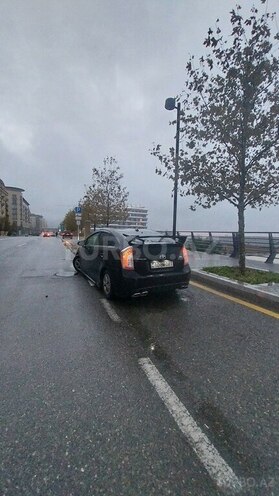 Toyota Prius-7