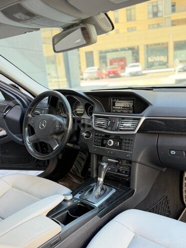 Mercedes E 250-15