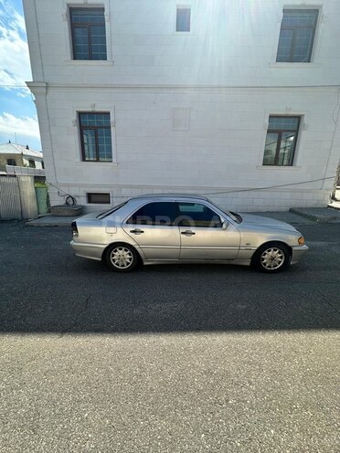 Mercedes C 240-9