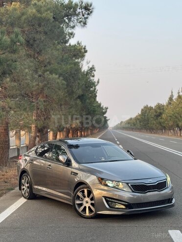 Kia Optima-4