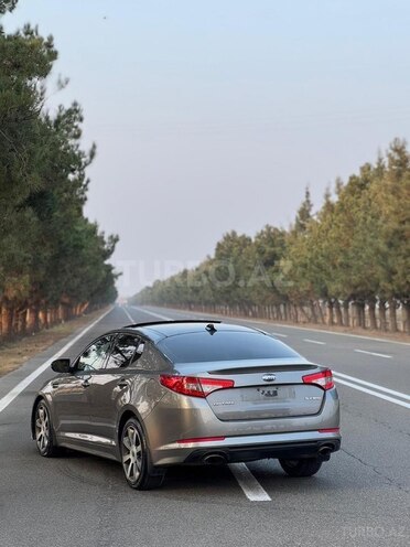 Kia Optima-3