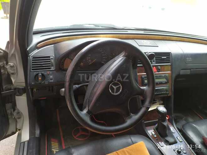 Mercedes C 200-12