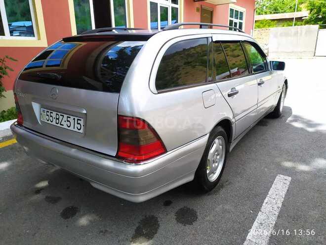 Mercedes C 200-11