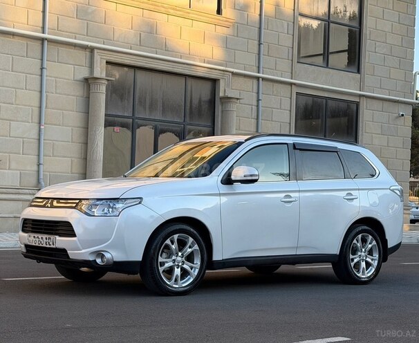 Mitsubishi Outlander-7