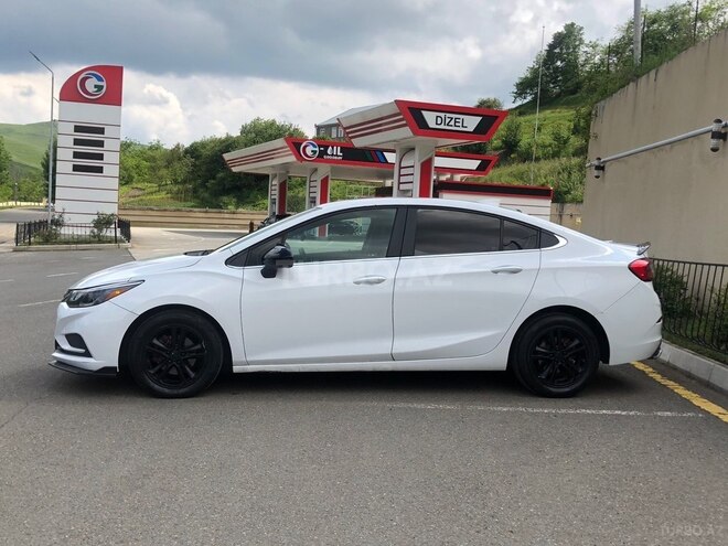 Chevrolet Cruze-5
