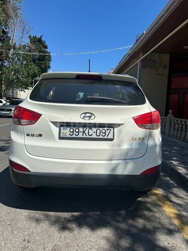 Hyundai ix35-4