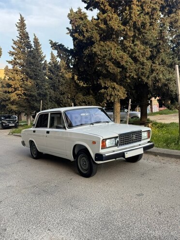 LADA (VAZ) 2107-1