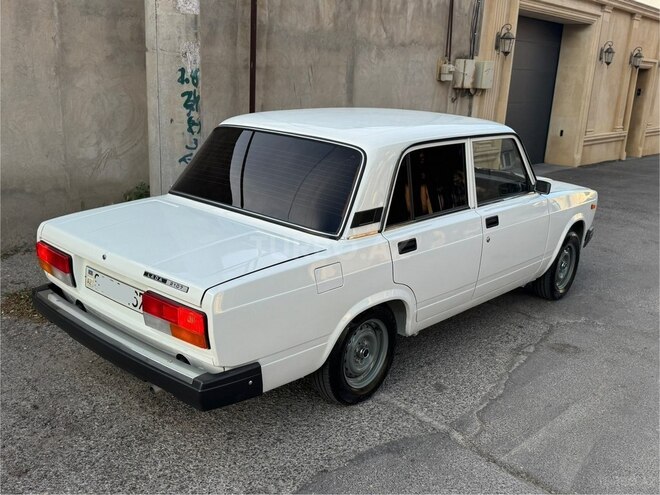 LADA (VAZ) 2107-11