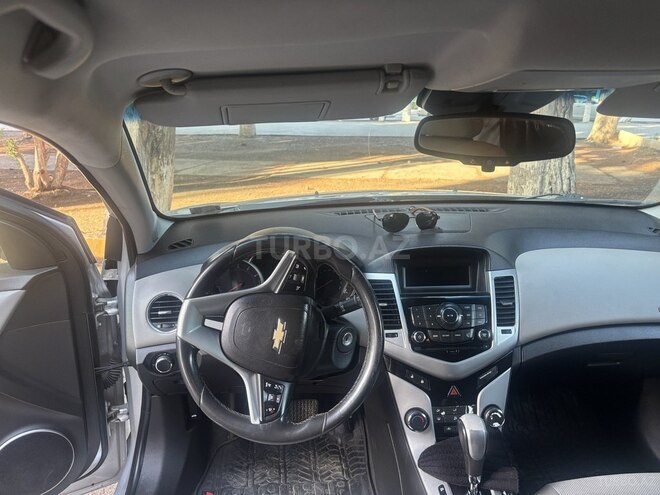 Chevrolet Cruze-8