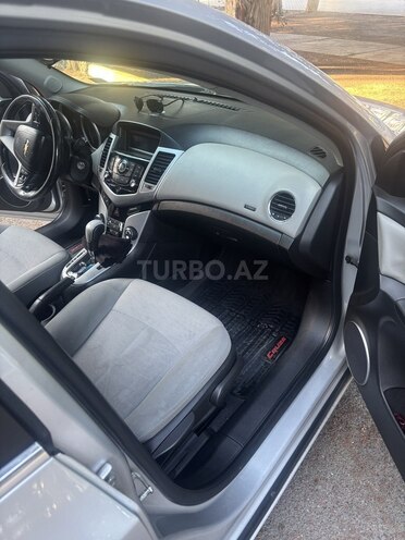 Chevrolet Cruze-6