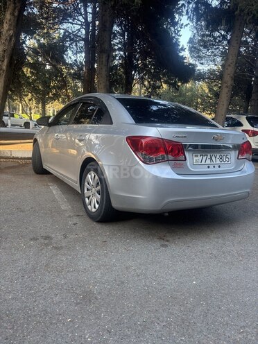 Chevrolet Cruze-11
