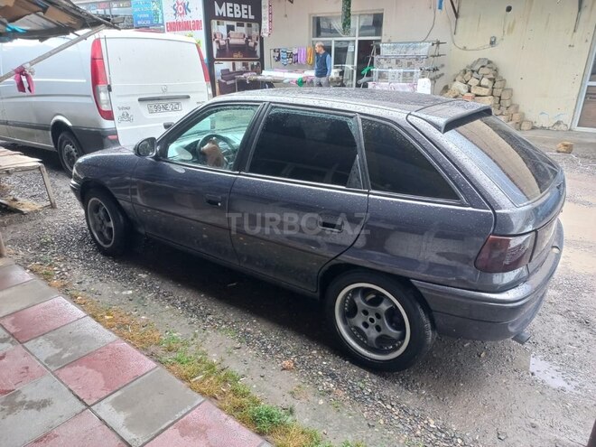 Opel Astra-3